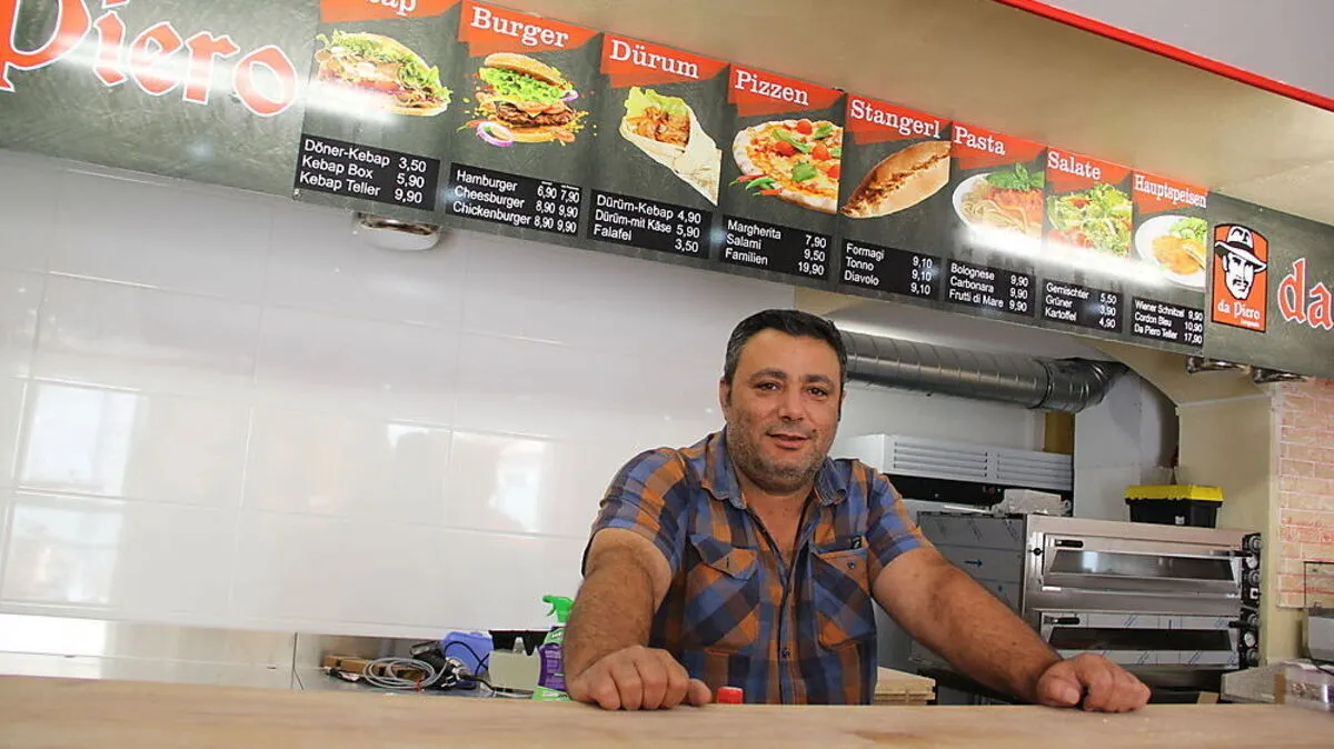 Hasan Canavar im neuen Lokal in der Johann-Offner-Straße