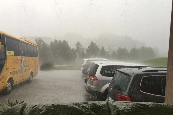 Mächtige Regengüsse in Villach.