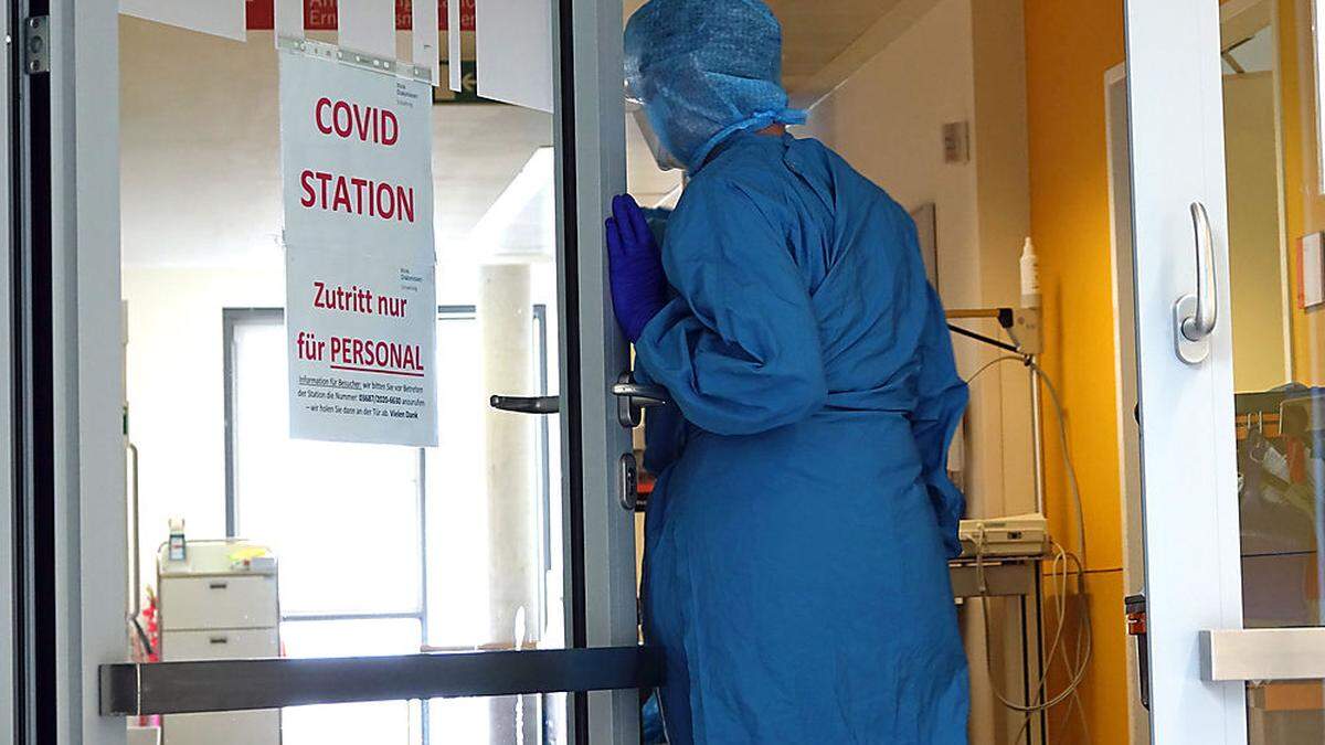 Stark gefordert in Zeiten wie diesen ist zweifelsohne das Gesundheitspersonal. Kürzlich gab eine Schladminger Krankenschwester Einblicke in ihren Arbeitsalltag auf der Coronastation und die Betreuung der schwerkranken Patienten