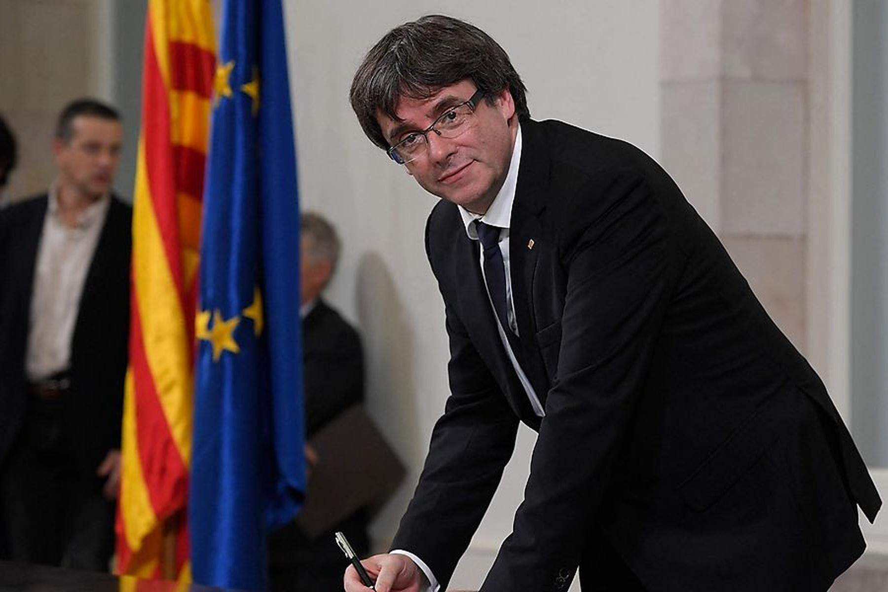 Regionalwahlen am Sonntag: Katalanen-Führer Puigdemont will Minderheitsregierung bilden