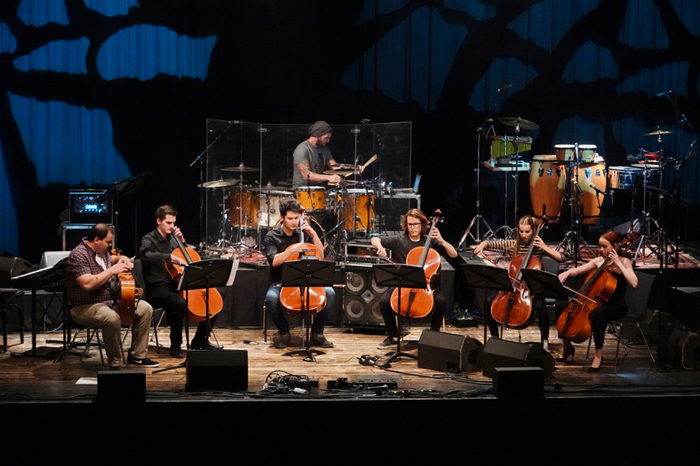 Der Cello Song von Johann Sebastian Bach, arrangiert von Steven Sharp Nelson mit Cellisten der Musikschule Weiz und Gastmusikern.