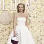 Kleid mit Vulven: Gillian Anderson bei den Golden Globes 