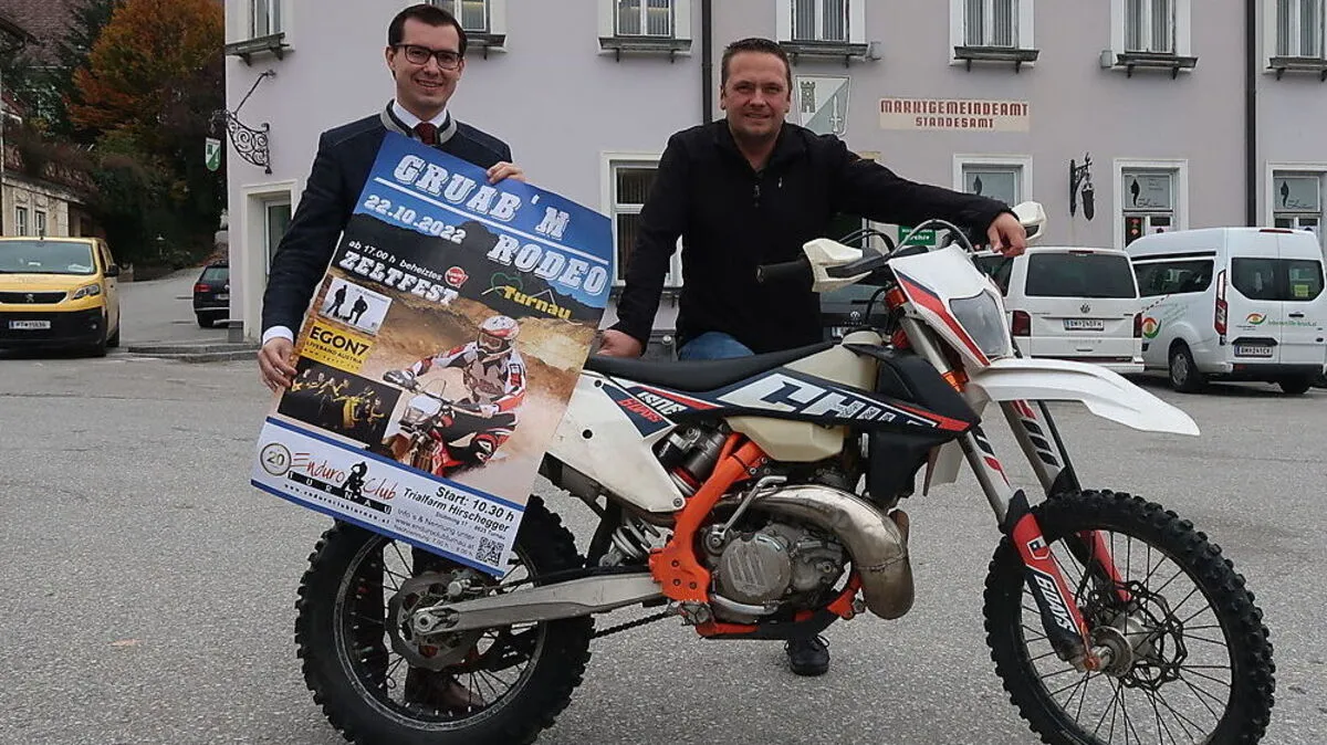 Bürgermeister Stefan Hofer (l.) und Obmann Harald Pichler freuen sich auf das Gruab'm-Rodeo