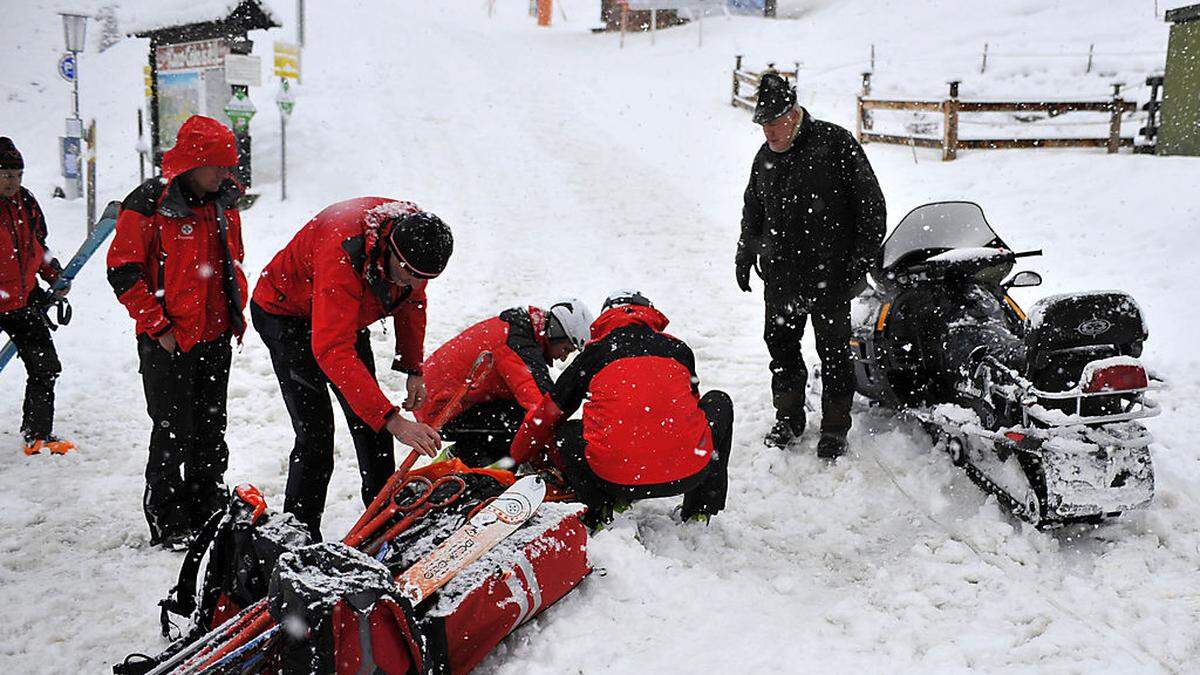 TIROL: SUCHAKTION NACH LAWINENABGANG