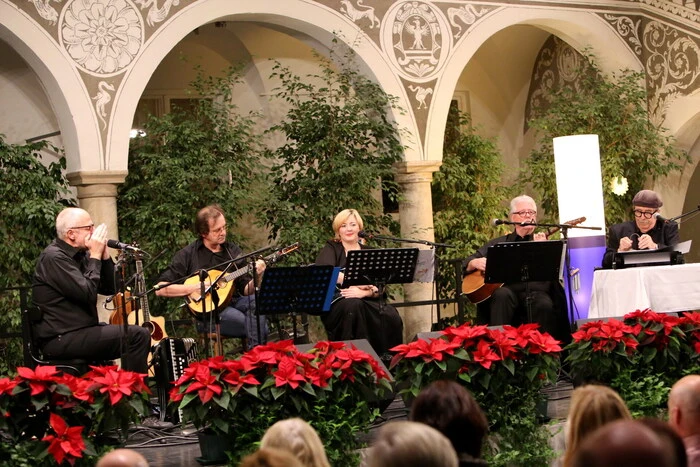 Grund des Besucheransturmes war das Konzert der „3 Mankalan &amp; Friends“ (Foto), zu dem der Soroptimist-Club St. Veit am Samstag geladen hatte.