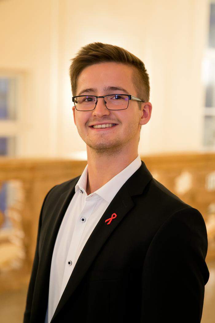 Michael Hofbauer (23) ist HIV-positiv. Mit seiner Diagnose geht er offen um, er ist eines der Gesichter der #positivarbeiten-Kampagne