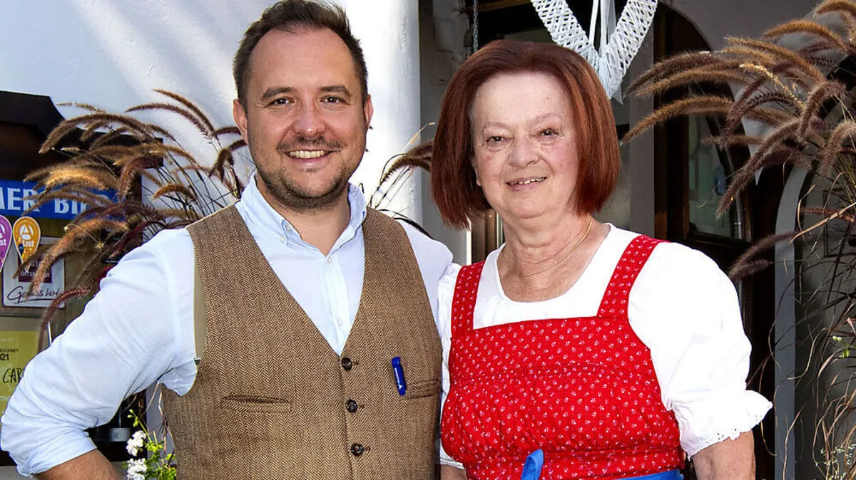 Fast wie Familie: Erna Kitting mit Wirt Matthias König