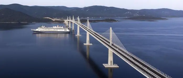Die 2400 Meter lange Pelješac-Brücke