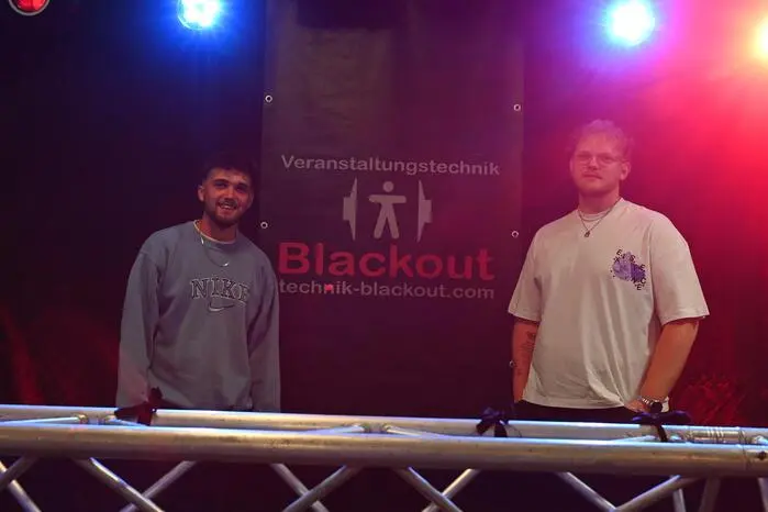 In der Disco heizte „DJ-Blackout“ (DJ CEM und DJ SBO) mit aktuellen Beats ein.