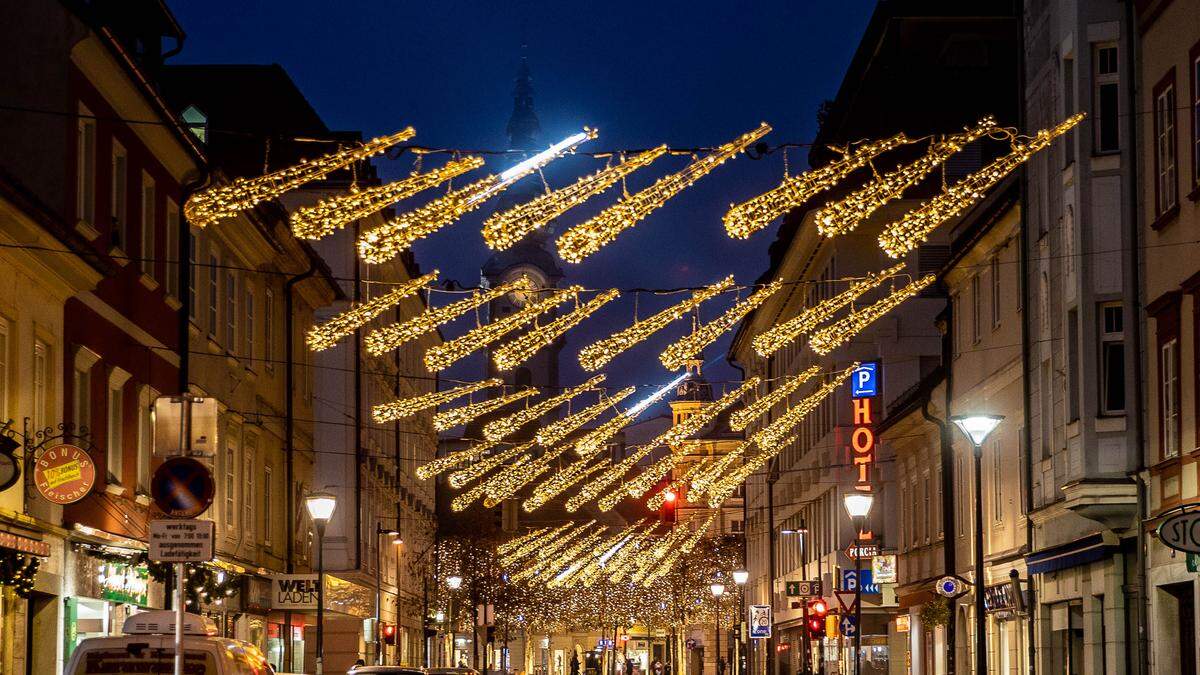 Auch die Weihnachtsbeleuchtung ist in Klagenfurt und vielen Gemeinden ein Thema, um einen Beitrag zum Energiesparen zu leisten 