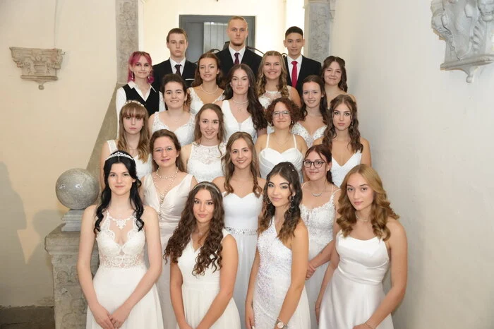 Die Klasse 8b des BGs 