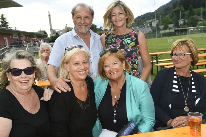 Bitte klicken Sie sich durch die weiteren Fotos.
