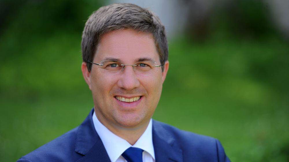 Triumph für die FPÖ: Andreas Rabl wird blauer Bürgermeister in Wels