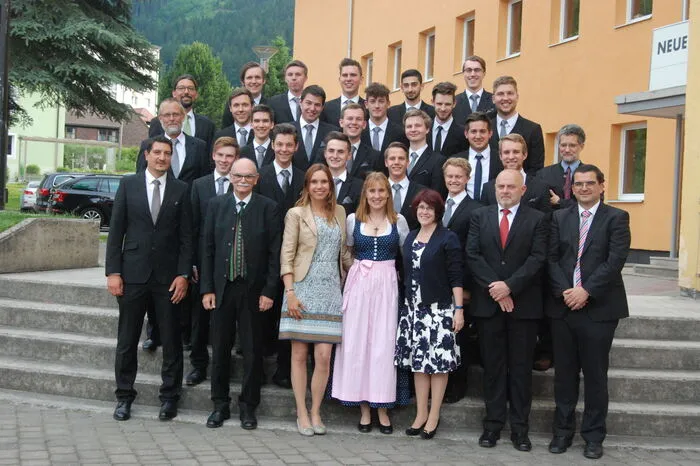 Ausgezeichneter Erfolg: Hans Grassauer, Dominik Wagner, Tobias Zörweg. Guter Erfolg: Armin Gasteiner, Klemens Müller, Gregor Schwarzenbrunner. Bestanden: Andre Angerer, Manuel Berger, Jakob Fuchs, Julian Hölzl, Cristian Kalsberger, Markus Kapta, Patrick Klinser, Kivanc Korkmaz, Julian Lux, Johannes Müller, Jannik Painsi, Andreas Rieger.