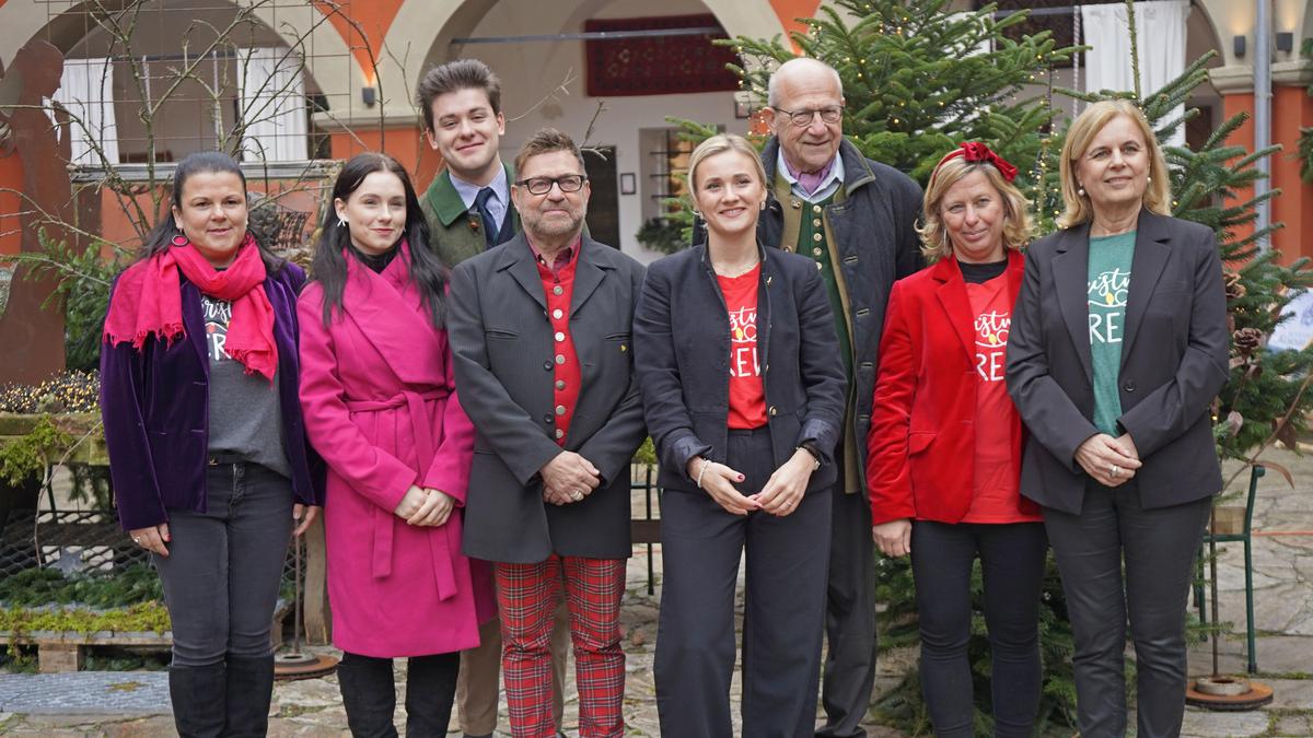 199 Aussteller präsentieren auf Schloss Kornberg auch heuer wieder eine Vielfalt an Weihnachtsschmuck, Kunsthandwerk und Kulinarik