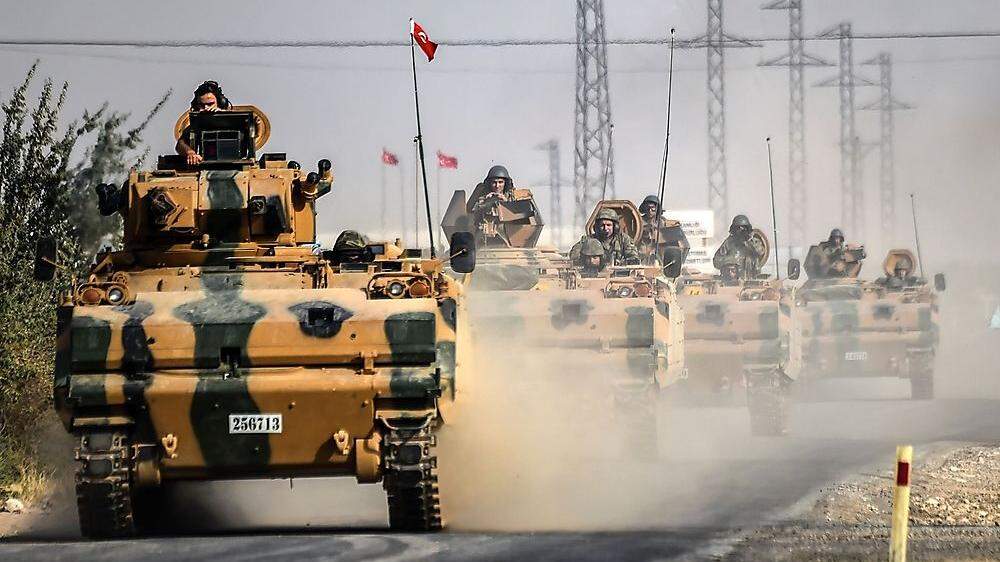 Türkische Panzer rücken indessen in Syrien vor