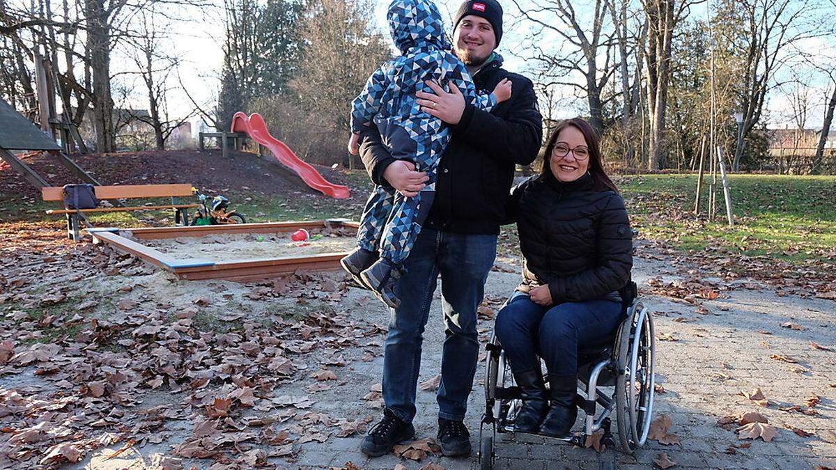 Simon, Christian und Angelika Pollhammer im Stadtpark Gleisdorf