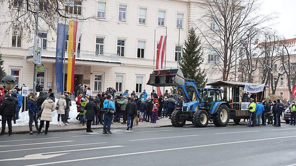 Am Wochenende wird in der Klagenfurt Innenstadt regelmäßig gegen die Coronamaßnahmen demonstriert