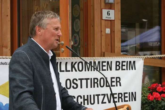 Josef Mair, Obmann des Planungsverbandes Lienzer Talboden, sagte: Tierschutz ist Gemeindesache.
