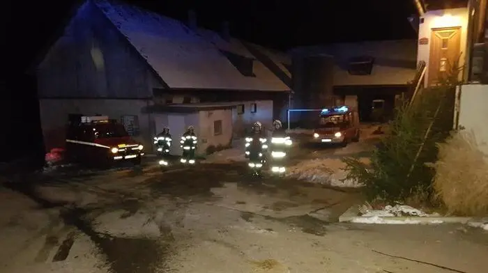 Freitagabend geriet ein Zimmer in einem Wochenendhaus in Waldbach-Mönichwald in Brand.