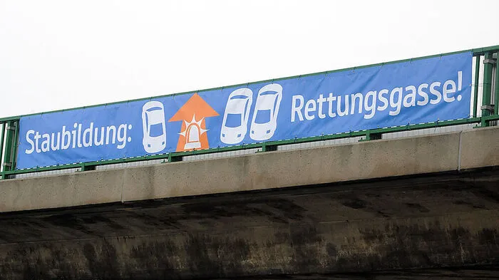 Die Rettungsgasse kann Leben retten