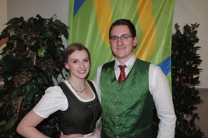 Bezirksleiterin Marianne Mikusch mit Bezirksobmann Stefan Lerchbaum.