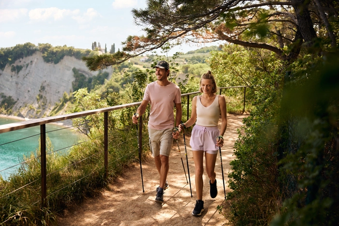 Bei einer Wanderung durch die traumhafte Kulisse kann man den Alltag vergessen