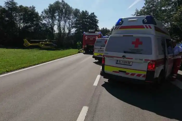 Dabei kam der Radfahrer aus bisher ungeklärter Ursache zu Sturz. 