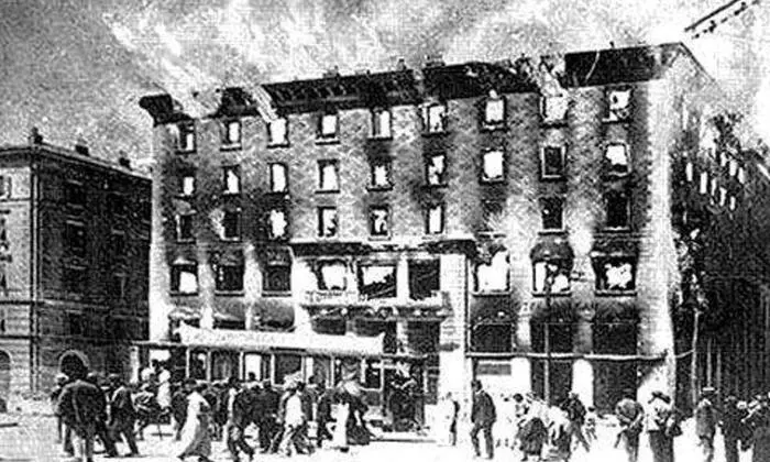 Das ausgebrannte slowenische Volkshaus in Triest