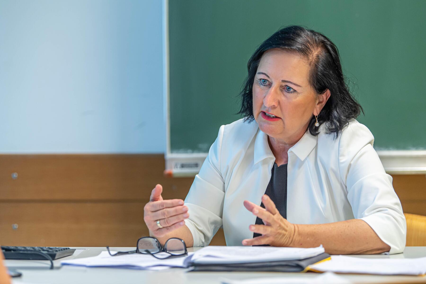 Eskalation in der Schule: Meixner: „Ich will Strafen für Eltern nicht ausschließen“