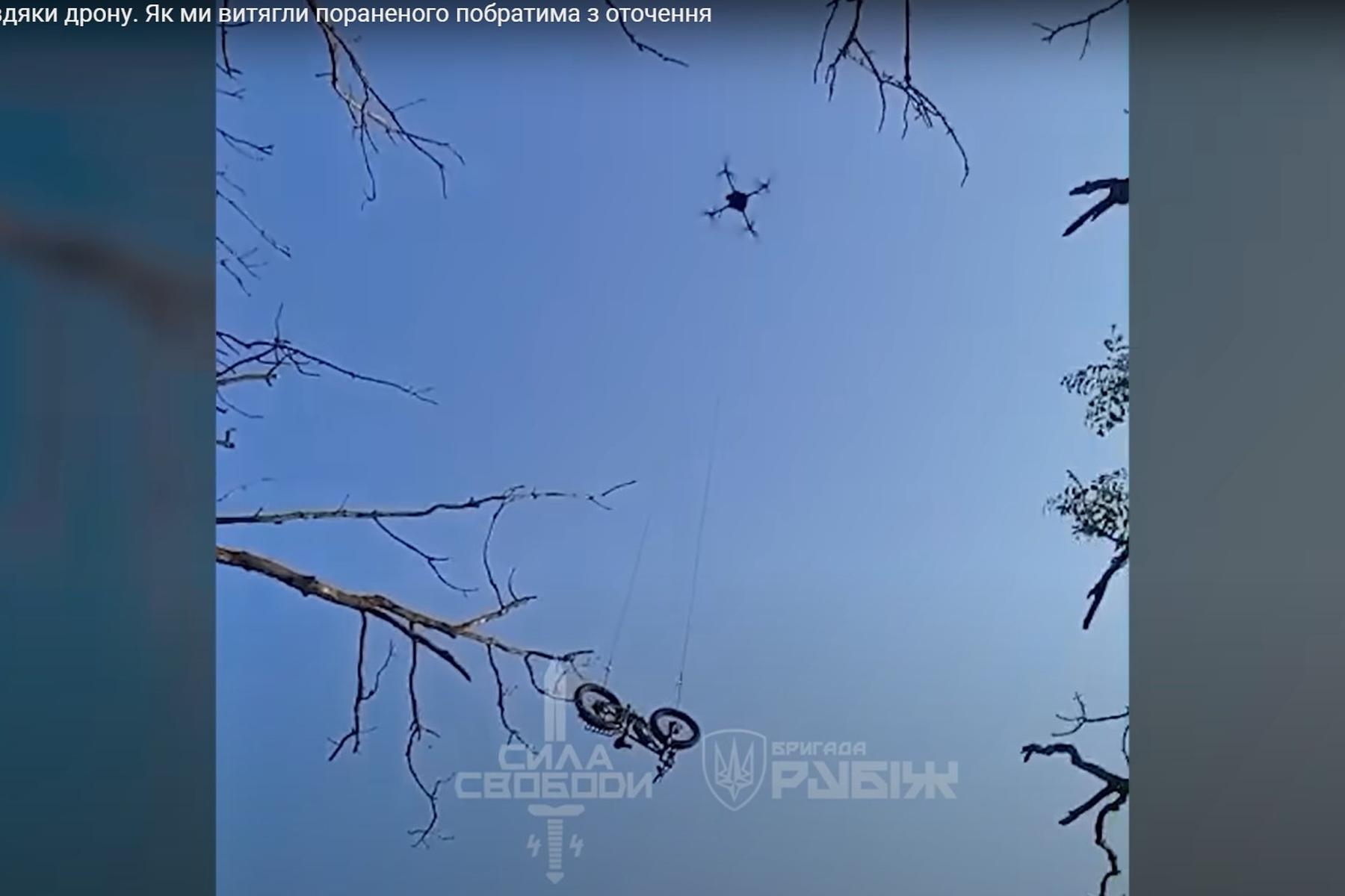 Per Drohne geliefert: E-Bike rettet verwundetem Soldaten in der Ukraine das Leben