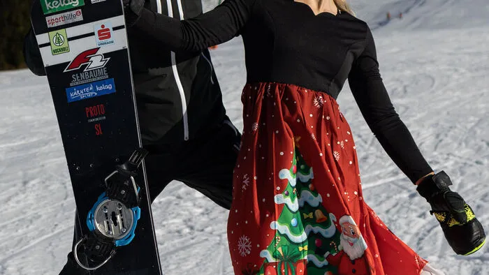 Traumpaar Sabine Schöffmann und Alex Payer feierten Weihnachten im Kreise der Familie. Am Vormittag wurden auf der Simonhöhe die Kinder unterhalten.