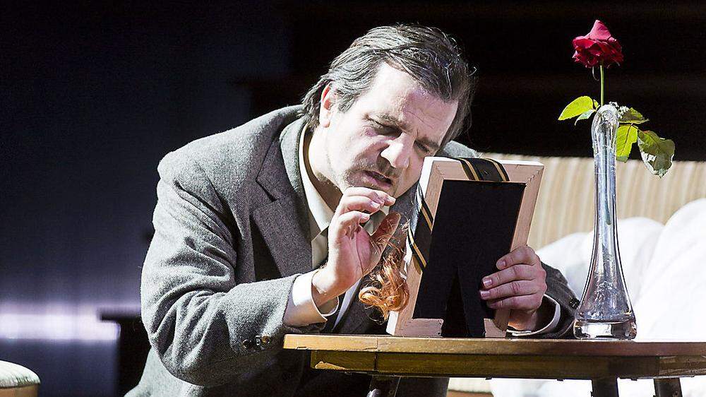 Zoltán Nyári in ist in der Rolle des Paul im Samstag (11.4.) wieder an der Grazer Oper zu hören