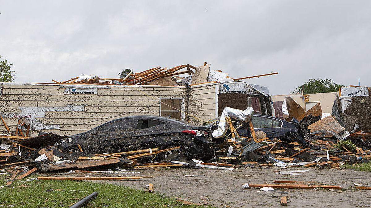 Der Tornado richtete gewaltigen Schaden an