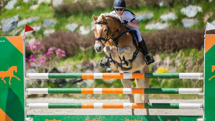Die Reitsportanlage Stückler in St. Margarethen startete am Freitag in die Turniersaison im Springreiten.