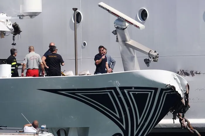 Der Unfall ereignete sich demnach im Kanal von Giudecca am historischen Zentrum der Stadt.