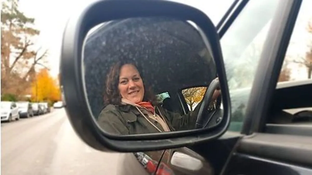 Astrid Oraze (47) aus Graz-Umgebung ist eine leidenschaftliche Autofahrerin