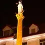Die Mariensäule am Hohen Platz erstrahlt 16 Tage in Orange