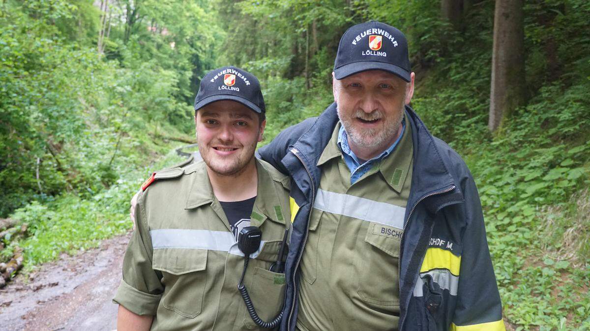 Wolfgang Pirolt (links) engagiert sich freiwillig bei der Feuerwehr Lölling