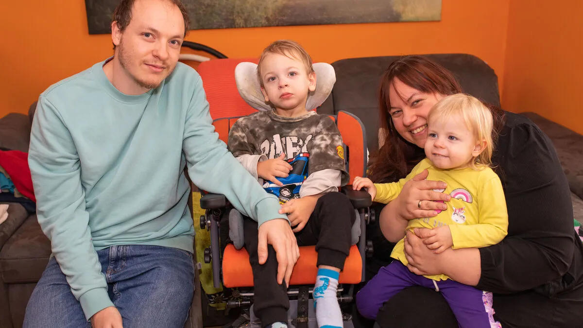 David und Claudia Sterner mit Leopold (3) und Liliana (2)