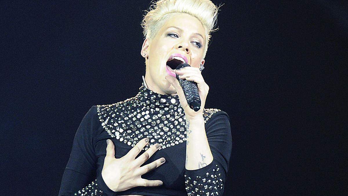 Sängerin Pink freut sich über Fan-Nachwuchs