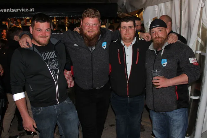 Auch die Eberndorfer Eisschützen besuchten das Fest.