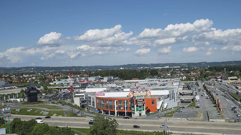 Die Shoppincity Seiersberg ist mit gut 75.000 Quadratmeter Verkaufsfläche das größte steirische Einkaufszentrum