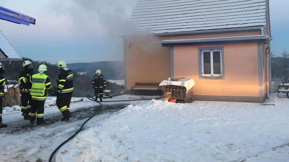 Fünf Feuerwehren standen bei dem Brand im Einsatz