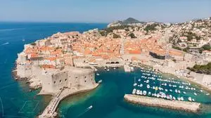 48000 Gästebetten stehen in Dubrovnik 42.000 Einwohnern gegenüber. Laut Bürgermeister "nicht normal". 