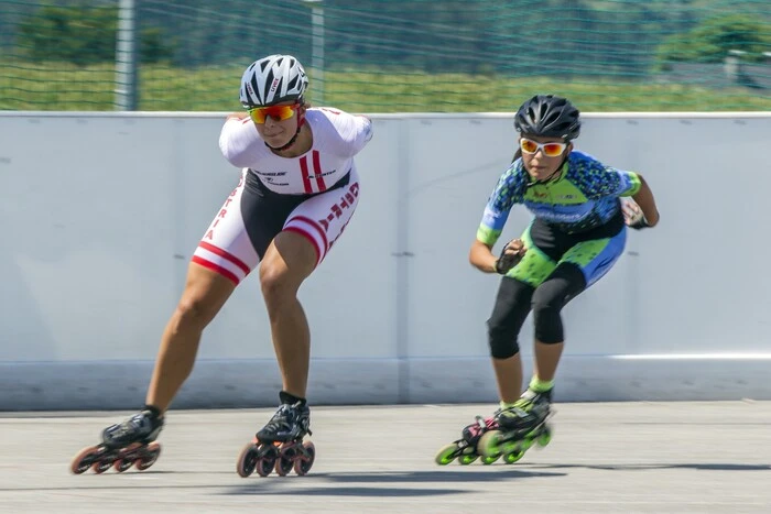 Vanessa Herzog beim Training mit dem Nachwuchs
