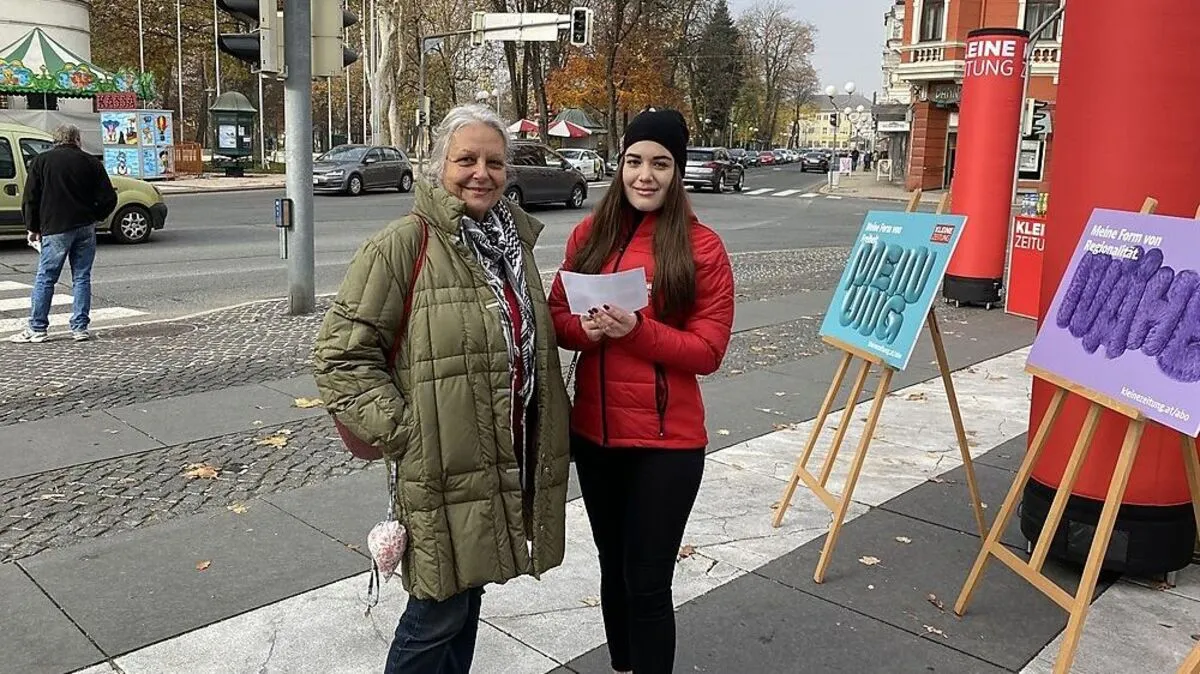 Unsere Promotion-Mitarbeiterin fragt in allen Regionen nach - in Spittal auch bei Hannelore Rücker: Welchen Begriff verbinden Sie mit der Kleinen Zeitung? 