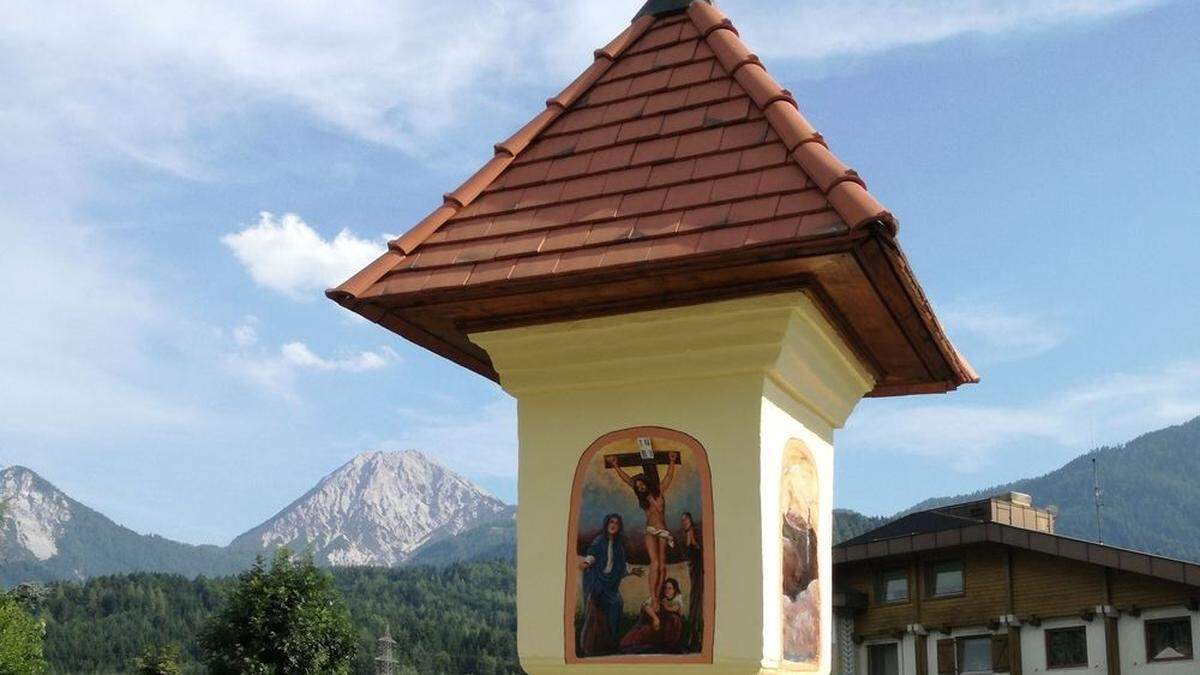 Erst kürzlich wurde das Marterl in Latschach saniert