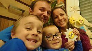 Eine Familie mit großem  Herz: Viktoria und Klaus Krainer mit ihren Söhnen Moritz und Matteo