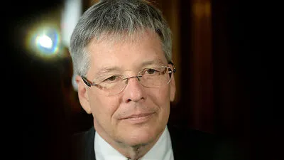 Landeshauptmann Kaiser (SPÖ) forciert Container für Flüchtlinge